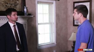 Mickey Knox Roll Tears Up Robin Moore in AHS Parody "Meet Tate"