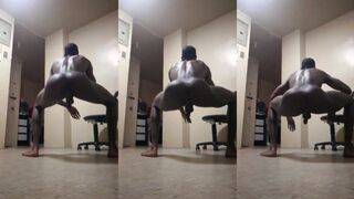 Homo dude takes a solo ride in amateur ass play video