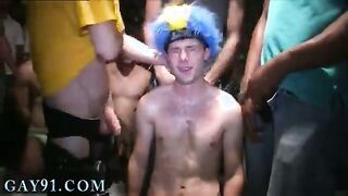 Check out some hot footage of a west coast skater getting his rocks off