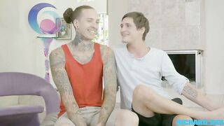 Check out this hot amateur dude bareback in HD with his juicy ass and blowjob skills!