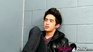 Sensuous punk twinkies relieve with fellatios and pulverizing