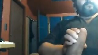 Watch this hot daddy chat with his man while wearing a condom