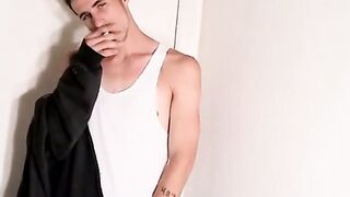 Watch this hot dude stroke his meaty rod and play with his toys for some steamy solo fun