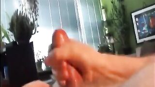 Hairy amateur stud strokes his big dong before taking a cumshot in his mouth