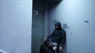 Amateur dude hoots a huge load without any notice