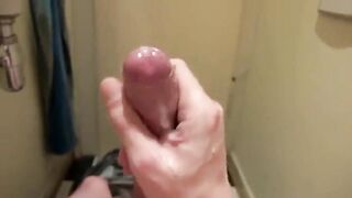 Watch this amateur guy stroke his foreskin and get a hot creampie