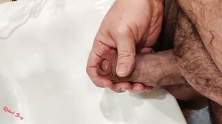 Richardbooy's steamy shower sex tape with a hung Russian teen