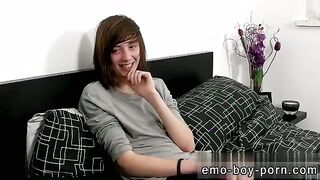 Homo hardcore punk gratis and milky folks emos barebacking Luke Shaw calls Redding home, but he d