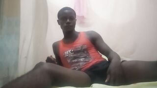 Cyferpee's Juicy Dark-Hued African Babe Jacks and Nutts on a Paper Stretching Session with a BBC