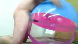 Amateur dude with a big inflatable beach ball fucks his girlfriend until he cums