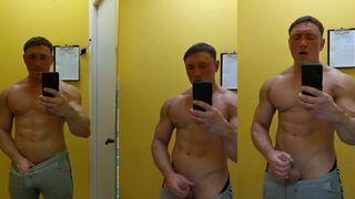 Ximera OnlyFans gets a hot surprise in the gym: a hot spunk shower