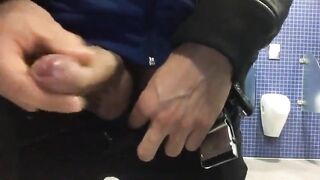 Watch this amateur guy stroke his meaty rod and stroke it hard for a cumshot