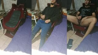 Argentino Pajeandose & Lecheandose take turns on big dick in hot bareback action