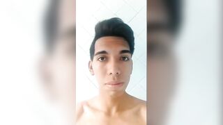 Dragojmm's steamy solo session with a hot, straight guy & his massive dick