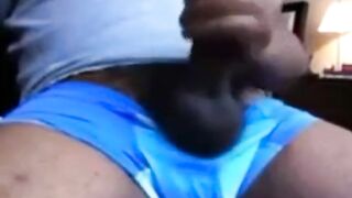 Pretty straight dude gives a hot handjob & gets a cumshot