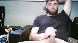 Youthfull Nubile Dude Masturbates on Web Cam and Finishes Off on his Facial Hair - MattThom98